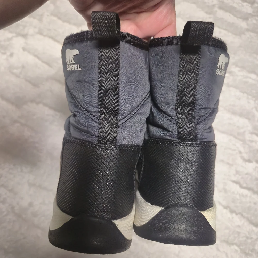 Sorel Women's Black‎ and Gray Winter Boots